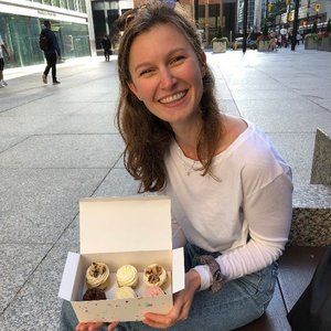 Meet your Posher, Lauren